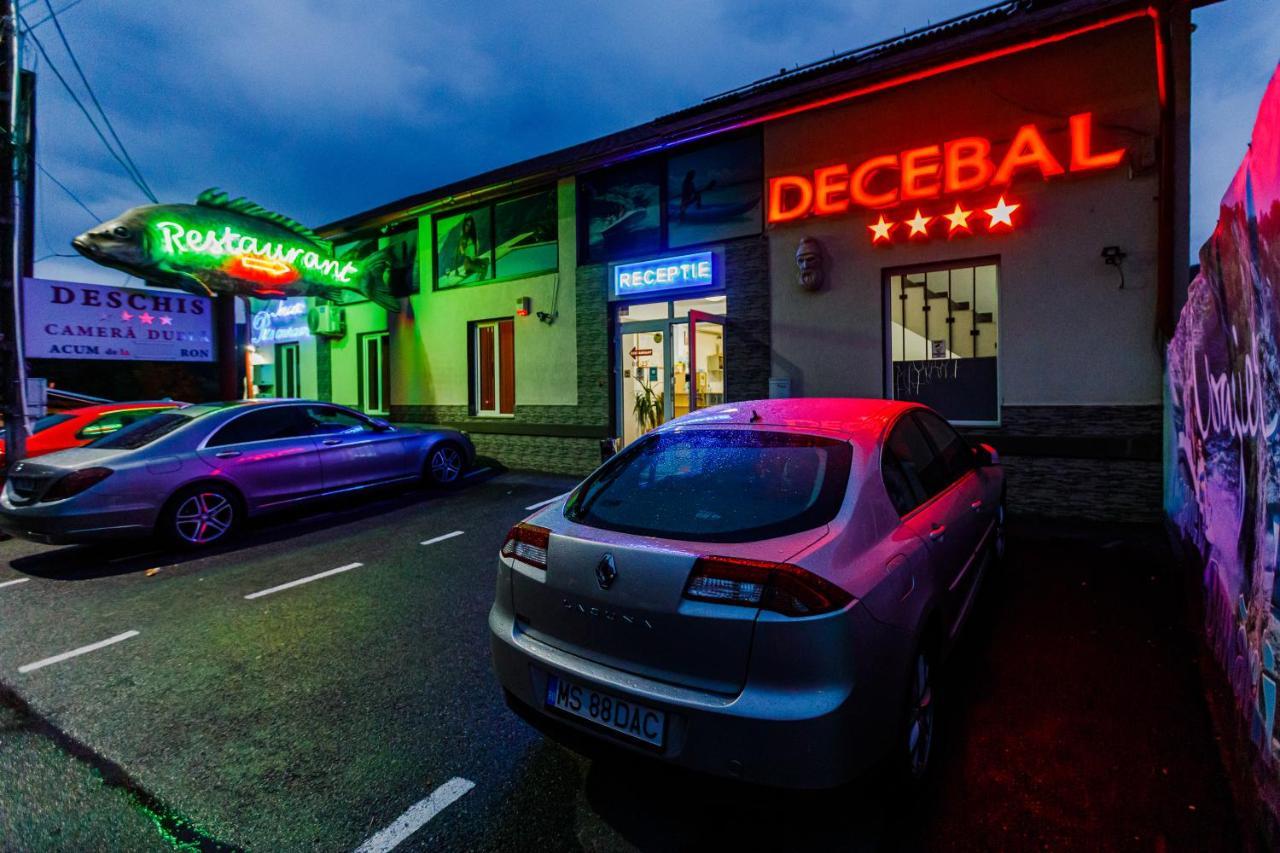 Pensiunea Decebal - Cazanele Dunarii Dubova Exterior foto